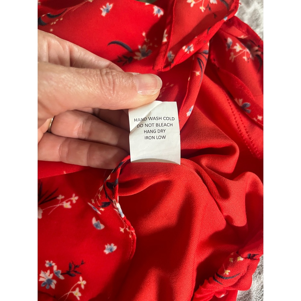 Red Floral Camisole Top size XS Cami V-Neck Boho Chic Cottagecore Girly Feminine - Picture 9 of 9